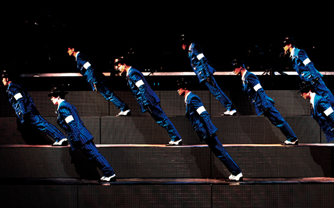 マイケル・ジャクソンとシルクのコラボが日本初上陸