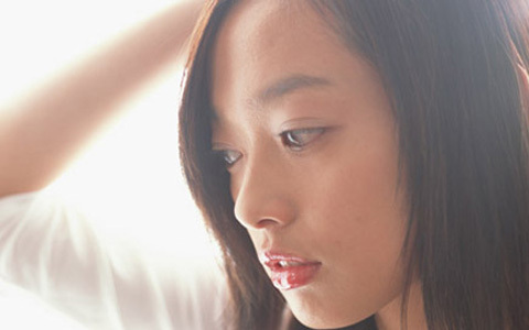 実は多くの人が悩んでる！ 増加する女性の薄毛