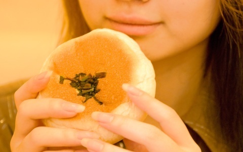 夜食べると太る、本当の理由とは!?