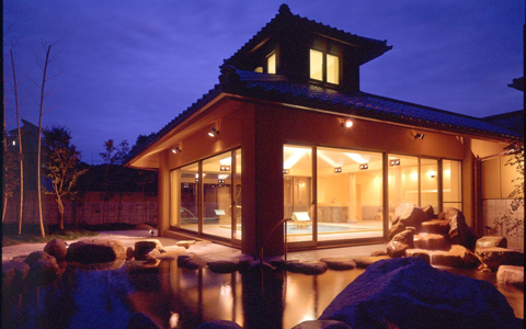 豪華温泉女子旅＆ビューティグッズプレゼント！　「新しい美しさ」が発見できるかも。