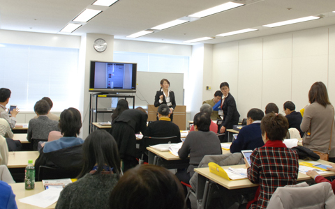 旅行に持っていくのは、ガイドブックでも地図でもなく、●●だけでOK