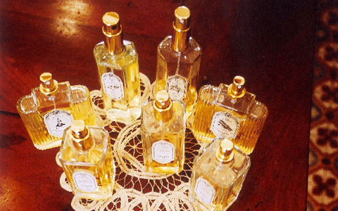 ヨーロッパの香りを感じる女子旅＆ビューティグッズプレゼント！　「新しい美しさ」を発見しては？