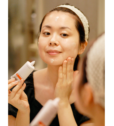 お湯で落ちる下地「FWB」がスゴイ！ フルメークをお湯で落とせる時代がやってきた！