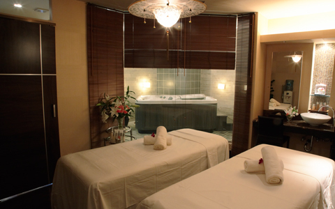 たるみやすいヒップ・バスト・フェイスを引き上げ！　ミス・パリの「トリプルアップ」で究極の美ボディを