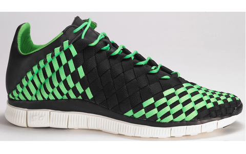 アクティブ女子に人気！　裸足感覚のシューズとは