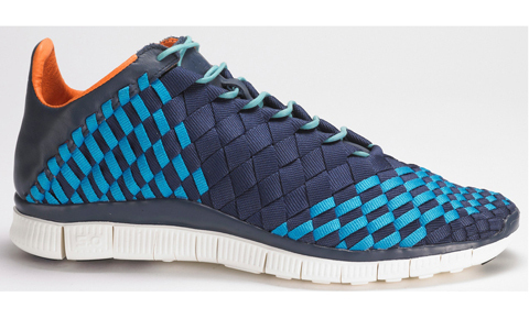 アクティブ女子に人気！　裸足感覚のシューズとは