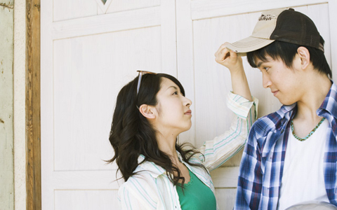 男性が「それは卑怯だ」と思う女性からの告白