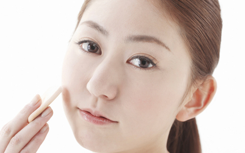ファンデーション、厚塗りにならないテクニック