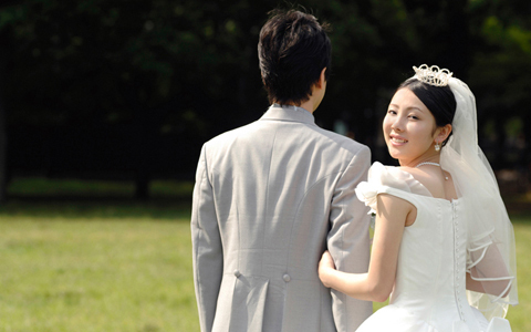 結婚ラッシュ、乗り遅れてしまった場合のNG行動って？