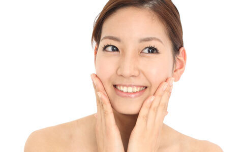 褒められ肌へ、潤い美肌の基本は正しいメイク落しから