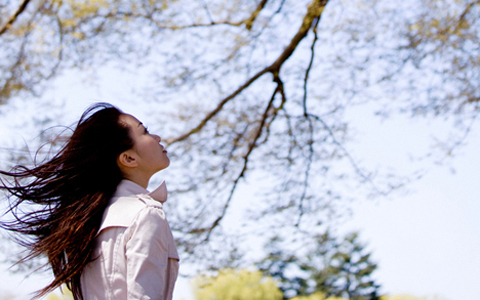 「当たってる」で終わらない占いとは？　自分のすべきことがわかり、背中を押してくれる星占い