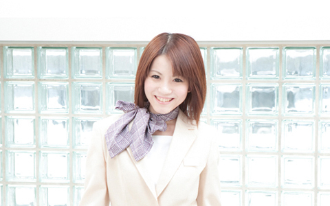 元キャビンアテンダント伝授、困ったときこそ使いたいニッコリ法