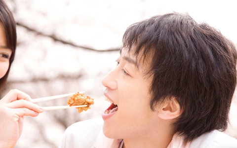 彼に「会いたい」「特別な存在」と思われる女性になる方法【えりっく＆月子の恋愛総研】