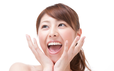 美肌に一歩近づくために、シワ・たるみを防ぐ方法まとめ