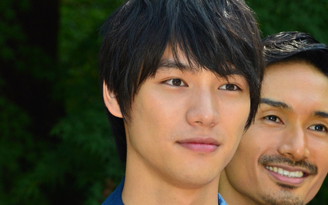 人気急上昇中、若手俳優の福士蒼汰、イケメンパワーで広末涼子と小池栄子が胸キュン