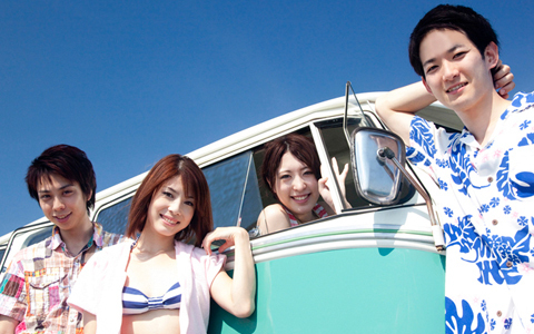 キレイ顔で夏休みの思い出作り、スッキリ顔にする5分間リフトアップ法