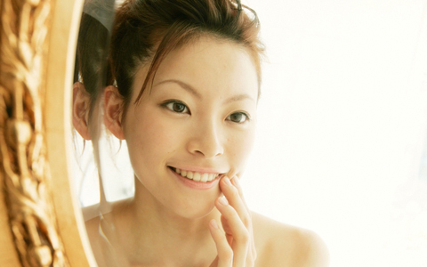 これから気になる、乾燥したカピカピ肌の救世主は、生コラーゲン？！