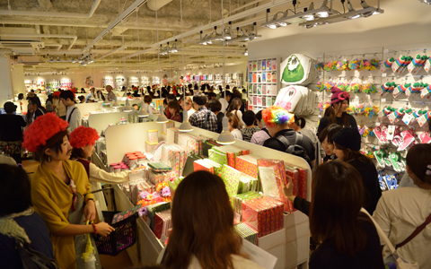 本日OPEN！　噂のプチプラかわいい雑貨ストア「フライング タイガー コペンハーゲン」に潜入