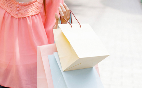 痩せ型女性向けファッションのアドバイス。UNDER体型の服選び