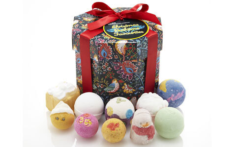 寒い冬に暖かなバスタイムのプレゼントを！　LUSHからクリスマスギフトが発売