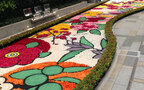 イタリアの花の芸術「インフィオラータ」が東京駅に！　花びらで作られた日本らしさを感じては