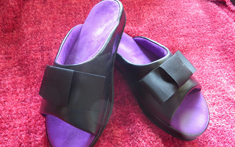 杉本彩さんプロデュースサンダルがスゴイと話題