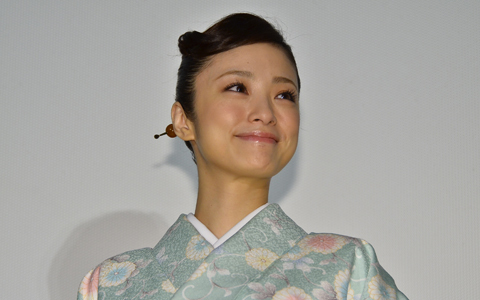 上戸彩、普段から料理をする良妻ぶりをアピール「和食はおもてなしと品がある」