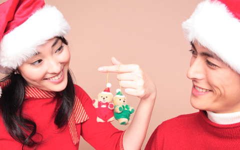 クリスマスはやっぱりサプライズがいい？　彼が喜ぶ演出は？