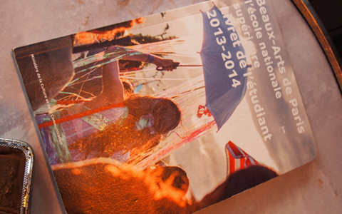 パリ現役美大生の価値観とは？ 【その3：持ち物＆アクセ編】