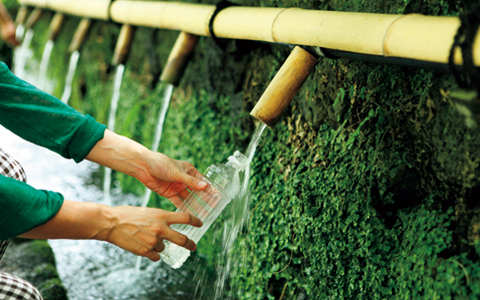 富士山パワーをもらえる神社で、新しい1年を迎えよう