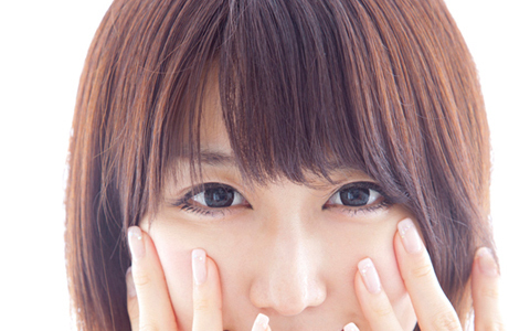 思わず守ってあげたくなる？ 困り顔＆涙袋メイク法