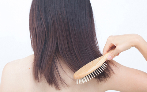 朝晩のケアに30秒取り入れるだけ、あのころのハリ肌がよみがえる