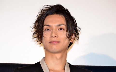 水嶋ヒロ、3年ぶりのスクリーン復帰作に剛力彩芽らと大号泣