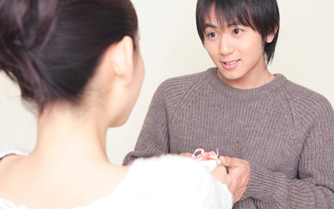 チョコに想いをこめて彼の心を掴む、バレンタイン必勝風水術【Dr. コパ 伝授】