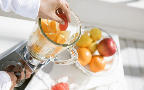 ハリウッドセレブ最新美容法はデトックス系が主流？