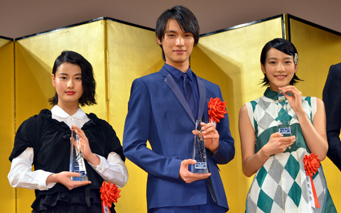 能年玲奈が新人賞受賞！ 「あまちゃん」仲間が受賞する中でセカンドシーズン期待