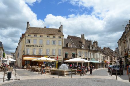 憧れのパリの、さらにその先へ！　ワインの聖地ブルゴーニュでグルメも満喫