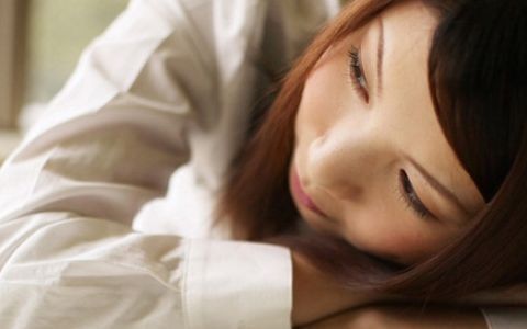 ココロの疲れをとるには、ココロを「動かす」＆「簡単ツボ押し」