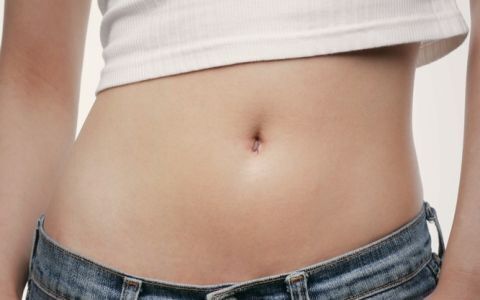 綺麗なおへそを手に入れるためにできること4つ