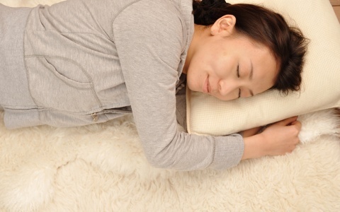 早寝だけでは美肌になれない？ お肌のゴールデンタイムを最大限活かす方法