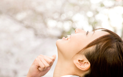 花々で肌が輝く、春が待ち遠しくなるコスメ