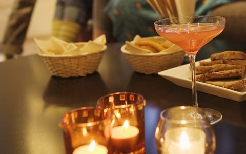 モテる女子のお酒の飲み方、これであなたも合コン女王!? 