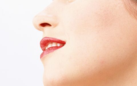 春の毛穴トラブル、3つの解消法