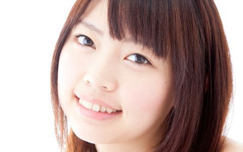 カラコン愛用者要チェック！ 自然な印象を与える瞳の黄金バランスとは？ 