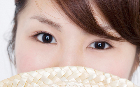 1日中ウルウルな目元を演出できる4つの方法