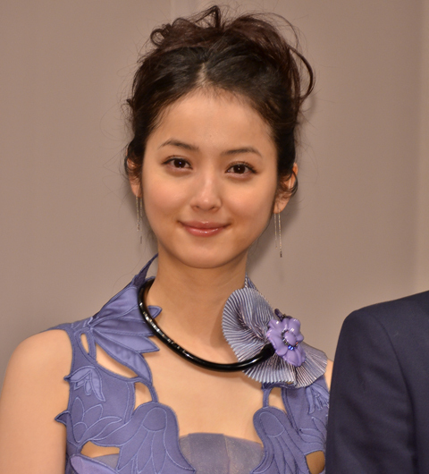 沢尻エリカ、楽屋で舌打ちをしていた過去を振り返る