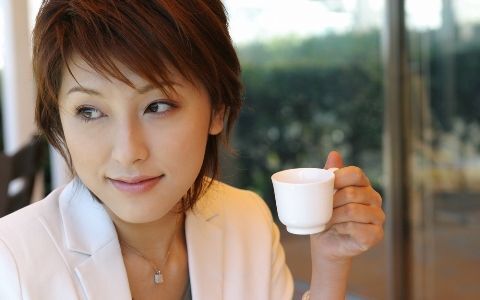 色気のある女性を演じて、モテる女になる6つの秘訣【後編】