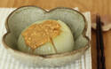 レンジで簡単！ ダイエットレシピ　～新たまねぎの丸ごとゴマ味噌蒸し～