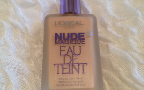 ファンデを変えて、軽やかな肌にチェンジ！