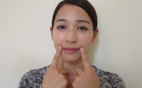 誰でも簡単にできる！ 150％笑顔を素敵に見せるコツ